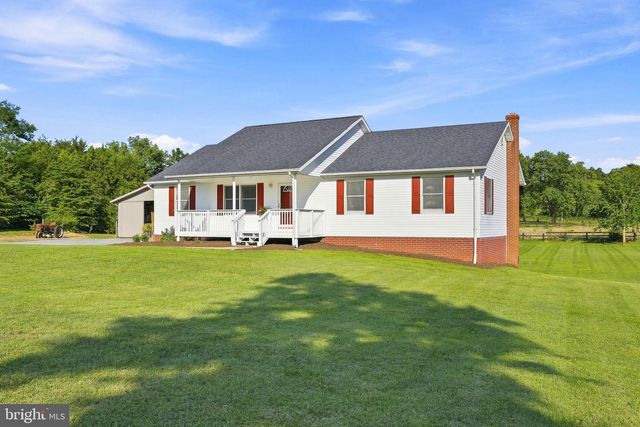 96 LADY BUG LN, Kearneysville, WV 25430