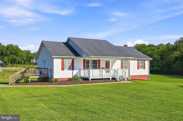 96 LADY BUG LN, Kearneysville, WV 25430
