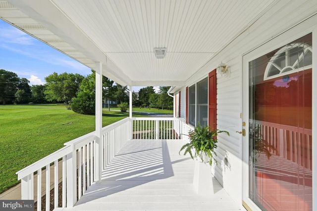 96 LADY BUG LN, Kearneysville, WV 25430