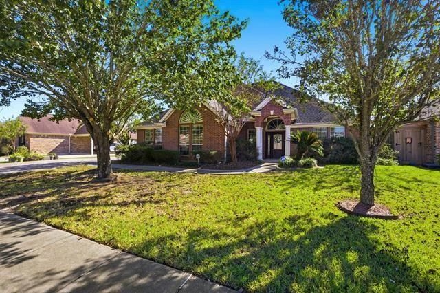 6375 Ellington Lane, Beaumont, TX 77706