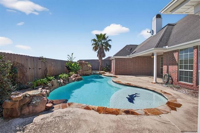 6375 Ellington Lane, Beaumont, TX 77706