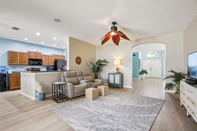 319 19TH STREET NW, Ruskin, FL 33570