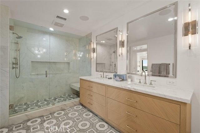 2200 The Strand B, Manhattan Beach, CA 90266