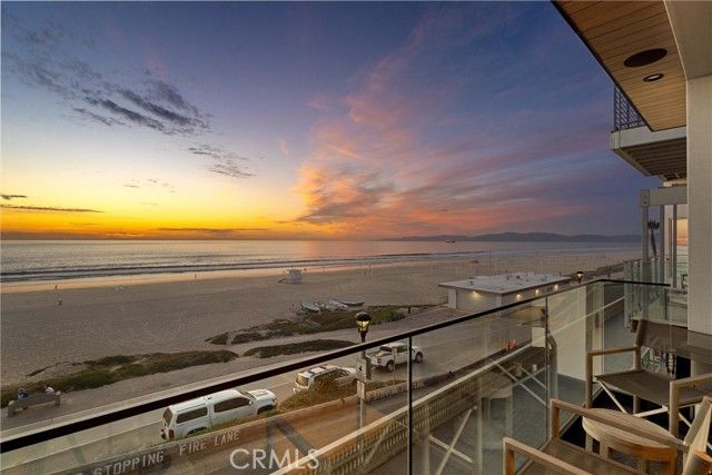 2200 The Strand B, Manhattan Beach, CA 90266