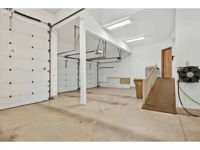 2480 MARYLSHIRE Ln, Lake Oswego, OR 97034