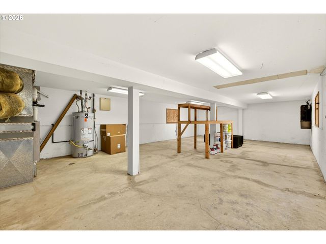 2480 MARYLSHIRE Ln, Lake Oswego, OR 97034