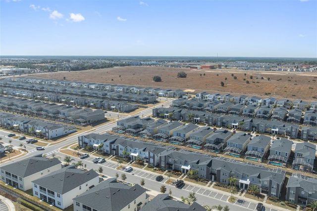 1070 SPLASH SHOT PLACE, Davenport, FL 33896