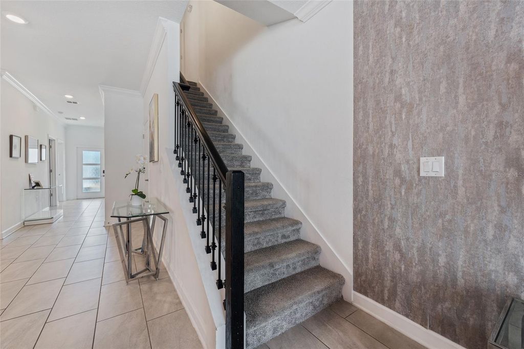 Image 29 of property listing at 1070 SPLASH SHOT PLACE, Davenport, FL 33896