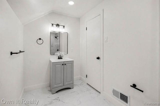 16198 Muirland Street, Detroit, MI 48221