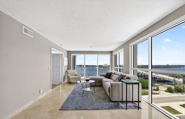 3901 S Flagler Drive 703, West Palm Beach, FL 33405