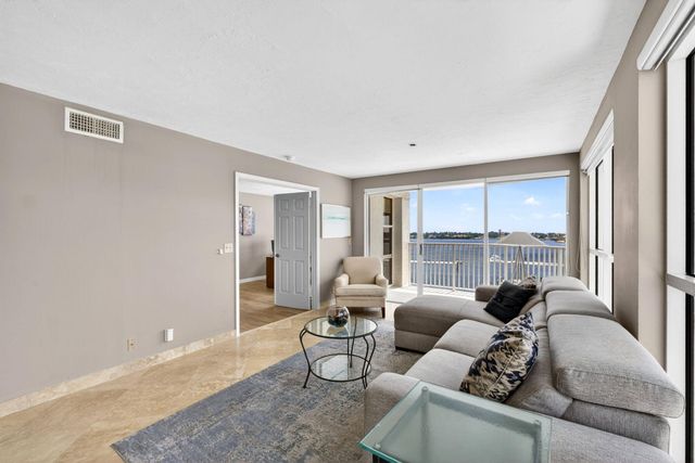 3901 S Flagler Drive 703, West Palm Beach, FL 33405