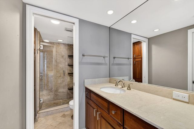 3901 S Flagler Drive 703, West Palm Beach, FL 33405