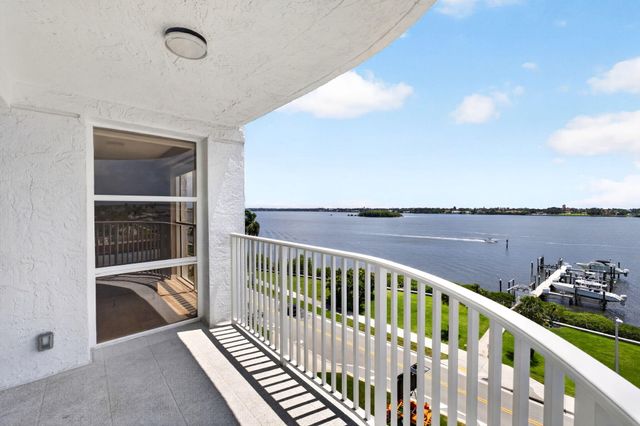 3901 S Flagler Drive 703, West Palm Beach, FL 33405