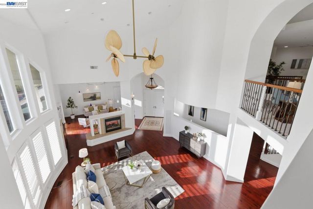 48564 Avalon Heights Ter, Fremont, CA 94539