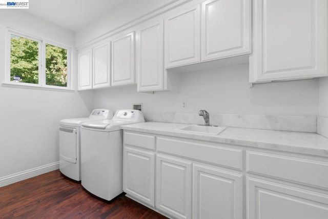 48564 Avalon Heights Ter, Fremont, CA 94539