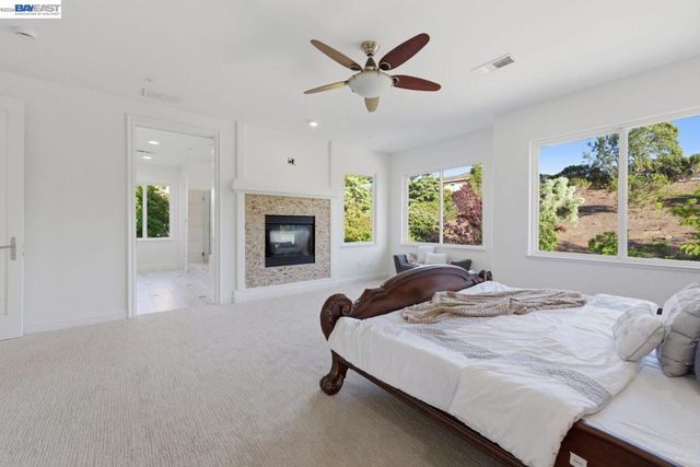 48564 Avalon Heights Ter, Fremont, CA 94539