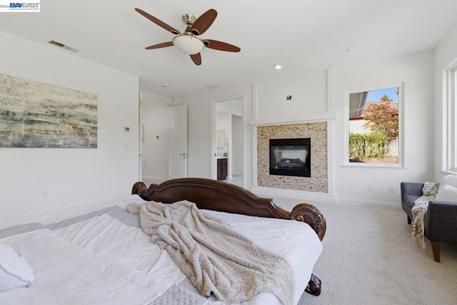48564 Avalon Heights Ter, Fremont, CA 94539