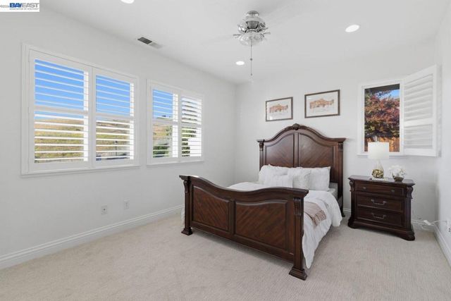 48564 Avalon Heights Ter, Fremont, CA 94539