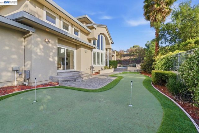 48564 Avalon Heights Ter, Fremont, CA 94539
