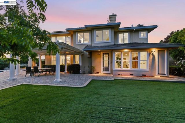 48564 Avalon Heights Ter, Fremont, CA 94539