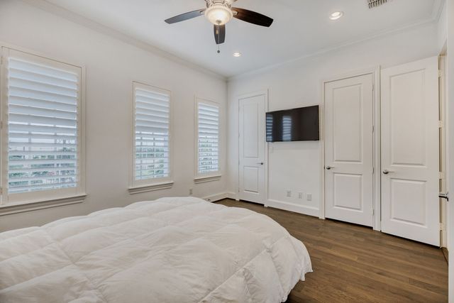7333 Valley View Lane 601, Dallas, TX 75240