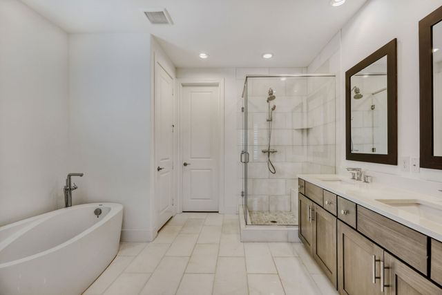 7333 Valley View Lane 601, Dallas, TX 75240