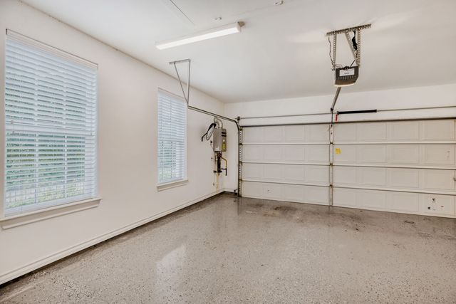 7333 Valley View Lane 601, Dallas, TX 75240