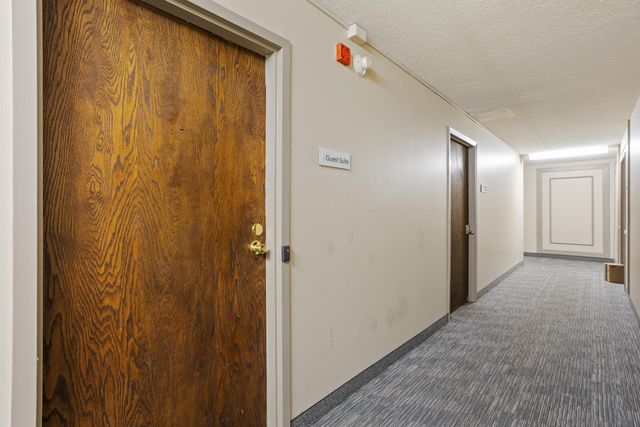 333 8th Street SE 305, Minneapolis, MN 55414