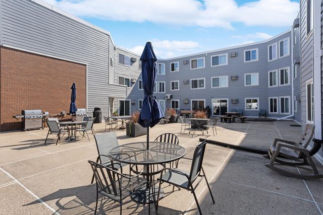 333 8th Street SE 305, Minneapolis, MN 55414