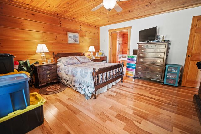 872 Bastin Creek Road, Kings Mountain, KY 40442