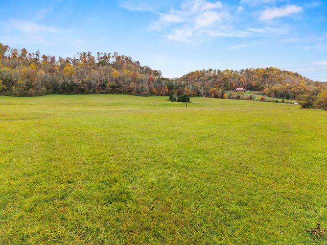 872 Bastin Creek Road, Kings Mountain, KY 40442