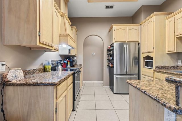 108 San Ignacio Avenue, San Juan, TX 78589