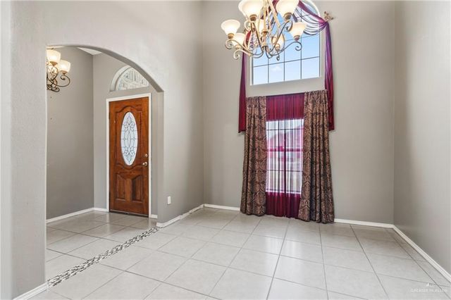 108 San Ignacio Avenue, San Juan, TX 78589