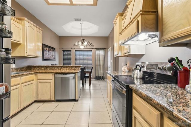 108 San Ignacio Avenue, San Juan, TX 78589