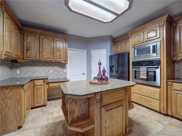 15029 Dasmarinas Dr, Corpus Christi, TX 78418