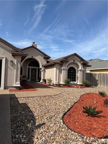 15029 Dasmarinas Dr, Corpus Christi, TX 78418