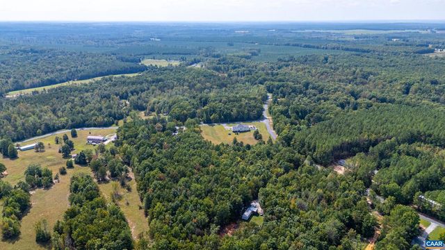 386 CUB CREEK RD, Appomattox, VA 24522