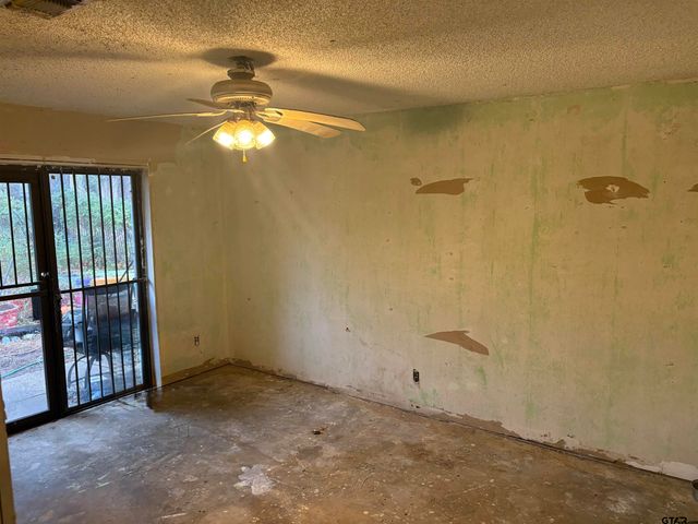 1605 8th, Mt Pleasant, TX 75455