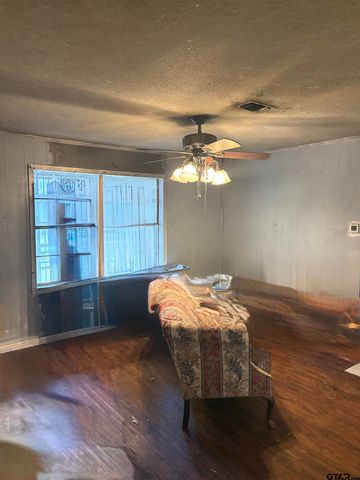 1605 8th, Mt Pleasant, TX 75455