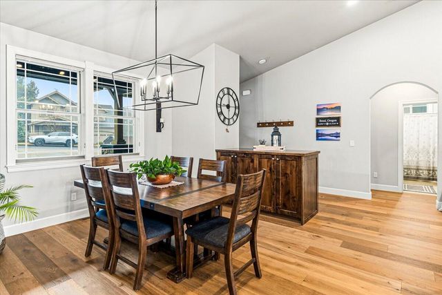 63114 Pikes Court, Bend, OR 97701