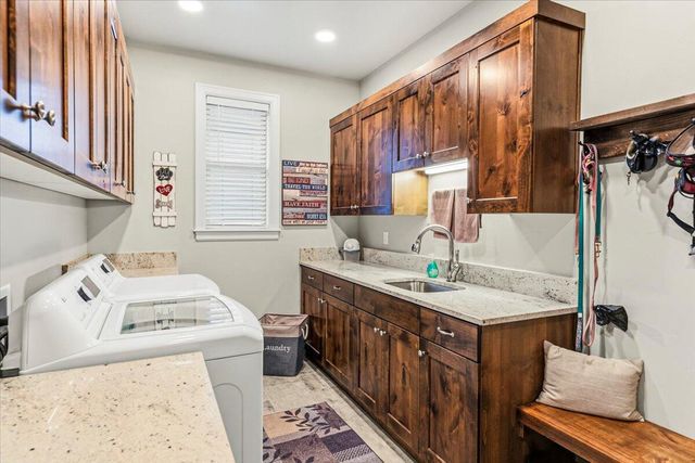 63114 Pikes Court, Bend, OR 97701