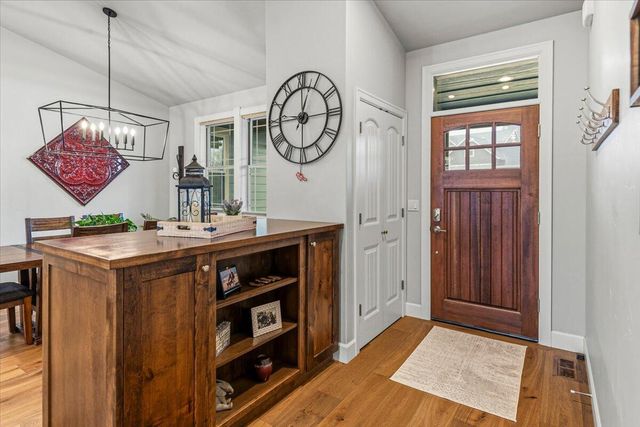 63114 Pikes Court, Bend, OR 97701