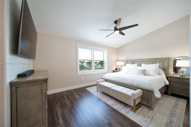 754 NW 154th Avenue, Pembroke Pines, FL 33028