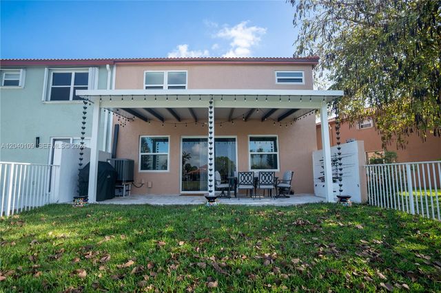 754 NW 154th Avenue, Pembroke Pines, FL 33028