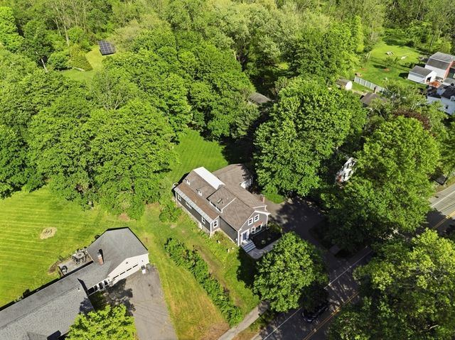 24 Worcester St, Grafton, MA 01519