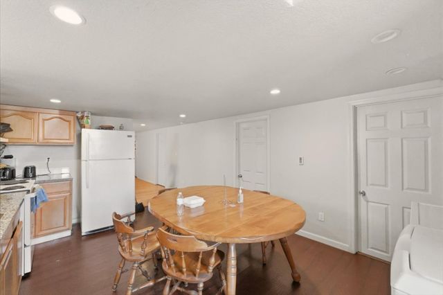 1090 S 7th Street, San Jose, CA 95112