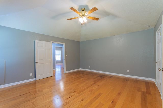 130 GLEN DR, Selmer, TN 38375