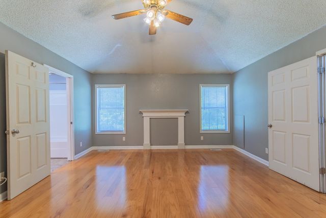 130 GLEN DR, Selmer, TN 38375