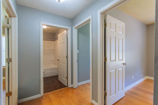 130 GLEN DR, Selmer, TN 38375