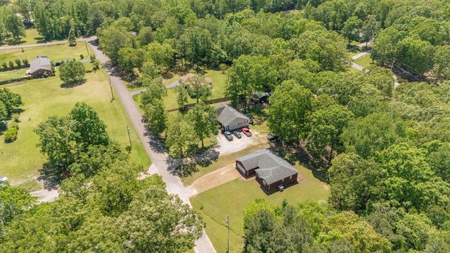 130 GLEN DR, Selmer, TN 38375